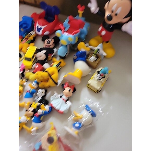 Disney Mickey Mouse & Friends Figurine Lot Mini Figures cars etc.. Huge lot - Picture 10 of 16